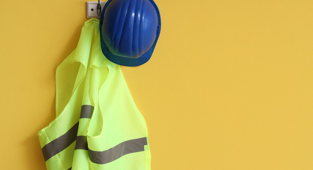 What Watch Do Firefighters Wear: Essential Gear for Fire Watch Professionals what watch do firefighters wear