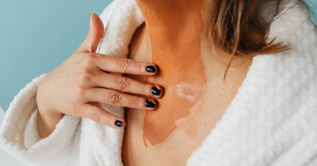 Can mold cause sore throat