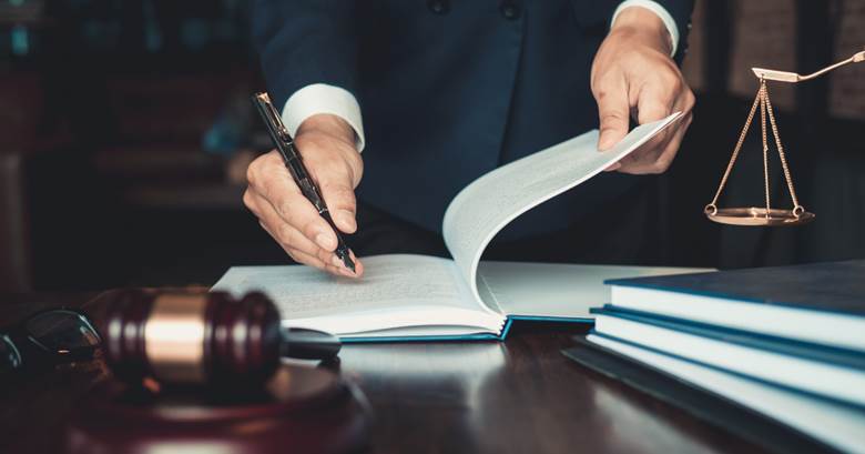 Do criminal defense attorneys make a lot of money