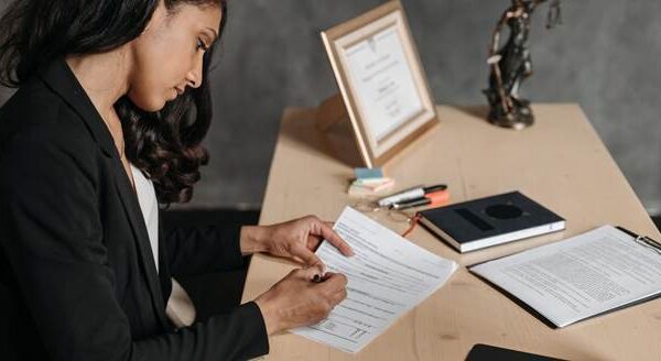 What to look for in a divorce lawyer