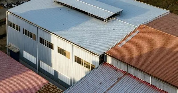 how to do commercial roofing