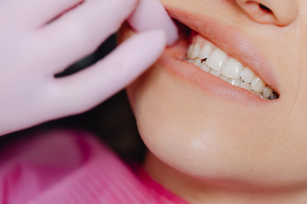 are dental implants magnetic